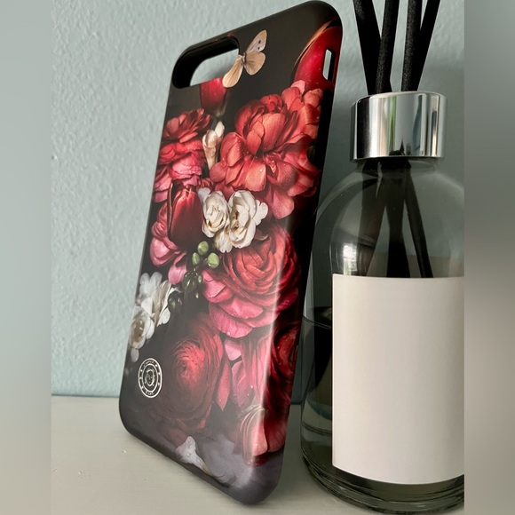 Apple iPhone 8 Plus Tough Case in Matte Floral Design by Jamie Beck - Picture 3 of 9